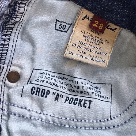 7 For All Mankind Crop “A” Pocket Jeans Size 28 EUC - Picture 6 of 8